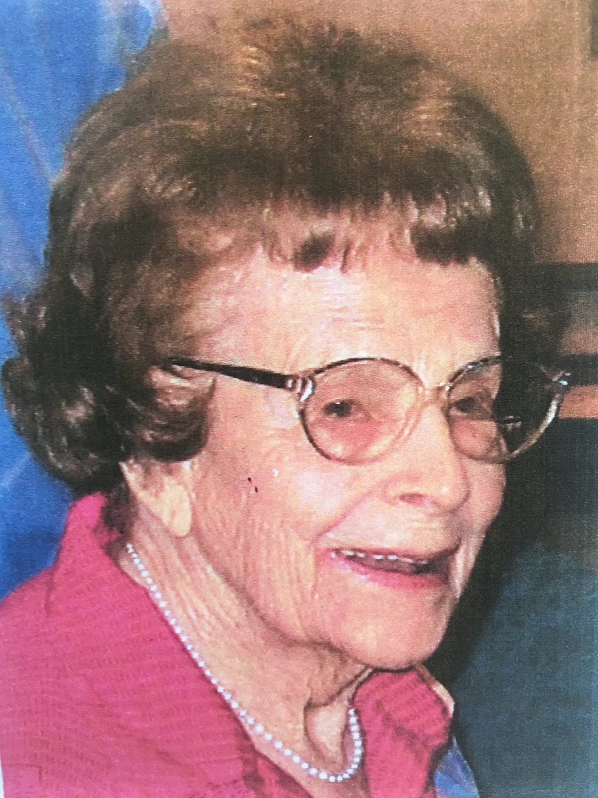 2006 - MAYHEW Constance (b. 1906)